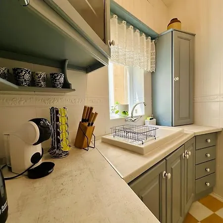 Appartement Elegant Escape, Steps To Balluta Bay, Sleeps 5 *